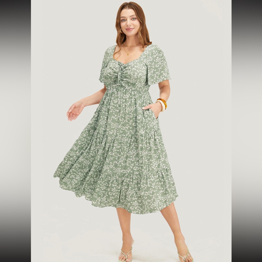 Floral Drawstring Ruched Pocket Ruffle
Tiered Dress - BloomChic Plus Size 1X